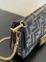 fendi mini baguette brown 8bs017a6v5f17u4 ufvwf.jpg