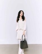 fendi origami medium ff jacquard fabric bag that can be transformed brown 25cm 8bh414afpmf1gl7 v8qwc.jpg