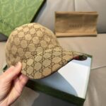 gucci gg canvas baseball hat camel and dark brown 807834 4hba8 9766 gdqq8.jpg