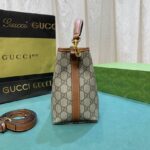 gucci gg emblem mini bucket bag beige and dark brown 21cm 815118 fad6l 9758 gpklx.jpg