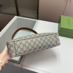 gucci gg emblem small shoulder bag beige and dark brown 30cm 815218 faeaa 9762 cjilc.jpg