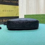 gucci gg emblem small shoulder bag black 23cm 815409 aaeem 1000 kwojc.jpg
