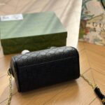 gucci gg emblem small top handle bag black 22cm 2wffe.jpg