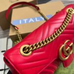 gucci gg marmont medium shoulder bag red 26cm 443496 aabzc 6832 mand2.jpg
