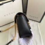 gucci gg marmont shoulder bag beige black 26cm 443497 hvkeg 9772 fuzb0.jpg