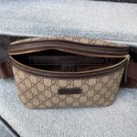 gucci gg supreme canvas belt bag 18cm 233269 fcigx 8588 upx6w.jpeg