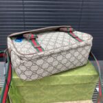 gucci gg supreme canvas small messenger bag beige ebony 23cm duy0j.jpg