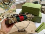 gucci horsebit chain small shoulder bag beige 29cm 764339 facm2 8747 ixax7.jpeg