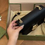 gucci interlocking leather chain crossbody bag black 20cm zmofm.jpg
