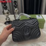 gucci marmont top handle bag black 21cm 702563 dtdfv 1000 d7mrb.jpg
