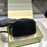 gucci small gg marmont camera bag velvet black 23cm ootoj.jpg