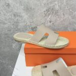 hermes antigua espadrille beige sable h231001zh1j440 pzrjk.jpg
