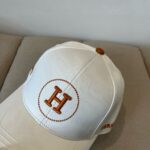hermes baseball cap white h logo qkyzx.jpg