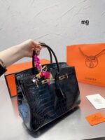 hermes birkin 30 black noir shiny porosus crocodile 30cm 1wed2.jpg