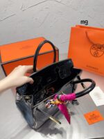 hermes birkin 30 black noir shiny porosus crocodile 30cm lg6wr.jpg
