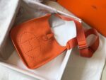 hermes clemence evelyne pm 25cm orange feu tdw6k.jpeg