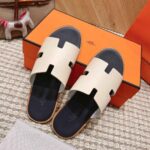 hermes izmir sandal blanc gomme h221824zhgc465 4qvp5.jpg