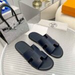 hermes izmir sandal blue ucxvg.jpg