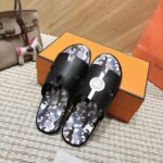 hermes izmir sandal noir h242878zh01410 uhzws.jpg