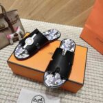 hermes izmir sandal noir h242878zh01410 vtync.jpg