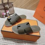 hermes izmir sandal vert toundra h222845zhv1465 jgt9g.jpg