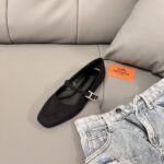 hermes jane ballet flat in velvet noir h242046z 02370 gu47x.jpg
