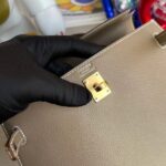 hermes kelly epsom ck18 etoupe gold hardware 25cm 4v7ot.jpg