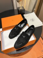 hermes royal loafer black vnuog.jpeg