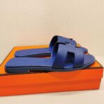 hermes slippers oran sandal dark blue h202272z 7q350 dobu6.jpg