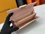 louis vuitton capucines compact wallet m62157 ufbej.jpeg