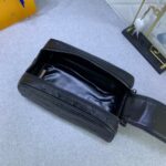louis vuitton dopp kit monogram black 27cm 9wm4x.jpg