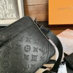 louis vuitton duo messenger bag black 25cm m69827 eixf0.jpeg
