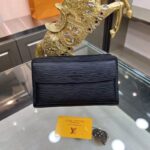 louis vuitton epi sarah wallet black 28cm 6r2sa.jpg