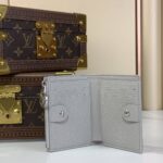 louis vuitton lisa wallet bicolor monogram brume gray 11cm m13797 stuwh.jpg