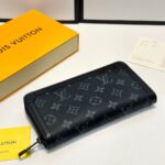 louis vuitton long wallet monogram eclipse trunk zippy black 19cm kaa6w.jpg
