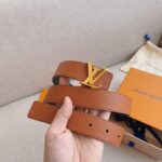 louis vuitton lv initials reversible belt brown 30mm m9151u ogwew.jpeg