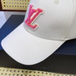 louis vuitton lv signature baseball cap beige m7289l nx5ut.jpg