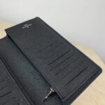 louis vuitton monogram brazza wallet m69410 3vznt.jpg