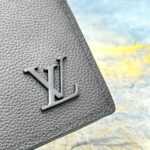 louis vuitton pocket organizer black 11cm m69979 sfeqj.jpg