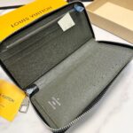 louis vuitton vertical wallet monogram black 20cm yepxh.jpg
