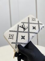 louis vuitton zippy wallet beige m81138 hnwew.jpg