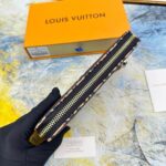 louis vuitton zippy wallet wild at heart monogram empreinte giant black 19cm bop0v.jpg