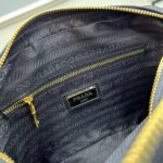 prada camera shoulder bag 23cm oehw0.jpeg
