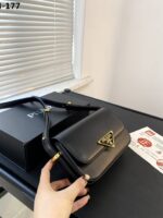 prada leather shoulder bag black 21cm 1bd339 ask f0002 v mto mvn7b.jpg prada leather shoulder bag black 21cm 1bd339 ask f0002 v mto mvn7b.jpg