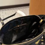 prada luxury gallery pocono shoulder black 34cm bucpk.jpg