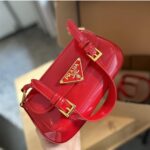 prada patent leather shoulder bag in cherry red 25cm 1bd355 069 f0e06 v hto 4f1qm.jpg