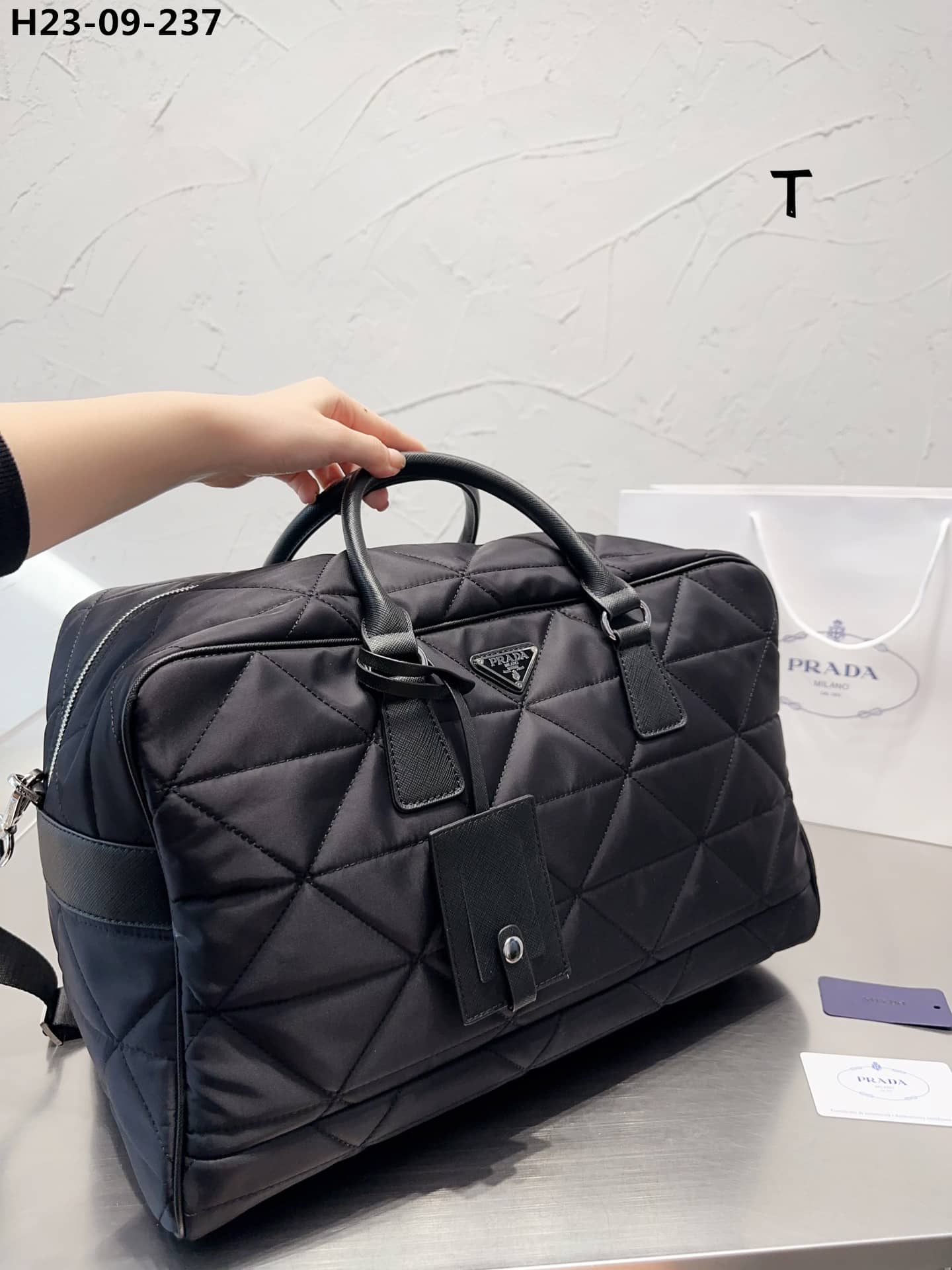 prada quilted re nylon travel bag black 43cm 2va0092dgwf0002vooo j7fxq.jpg