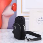 prada re nylon smartphone case black 18cm 2zh1552dmif0002 hxnni.jpg prada re nylon smartphone case black 18cm 2zh1552dmif0002 hxnni.jpg