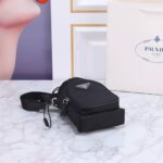 prada re nylon smartphone case black 18cm 2zh1552dmif0002 qyzsk.jpg prada re nylon smartphone case black 18cm 2zh1552dmif0002 qyzsk.jpg