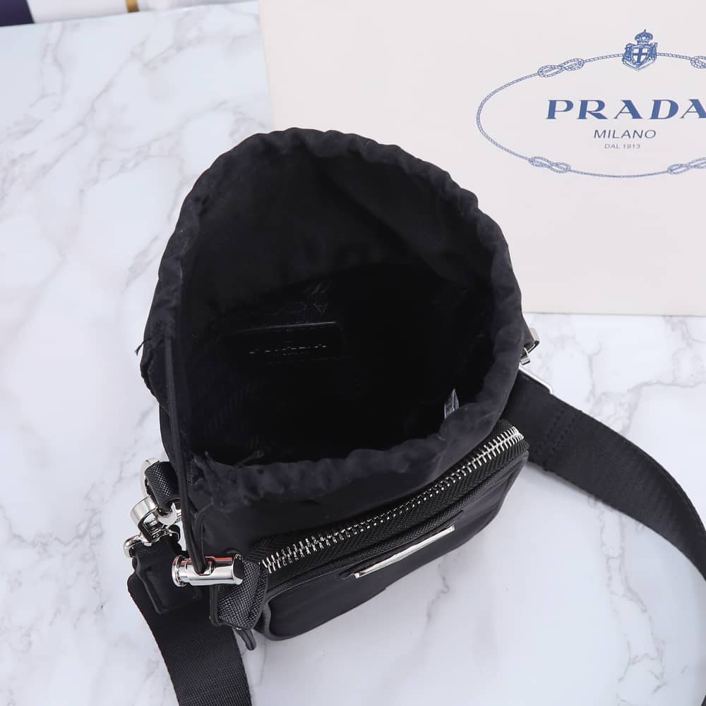 prada re nylon smartphone case black 18cm 2zh1552dmif0002 tvuwy.jpg